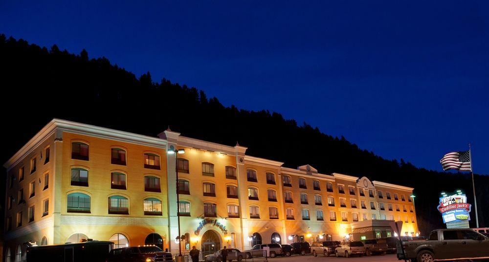 Doubletree By Hilton Deadwood At Cadillac Jack'S Экстерьер фото