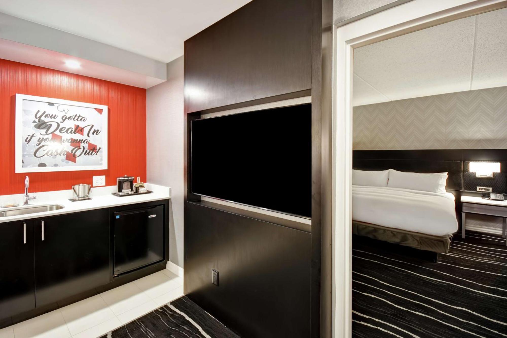 Doubletree By Hilton Deadwood At Cadillac Jack'S Экстерьер фото