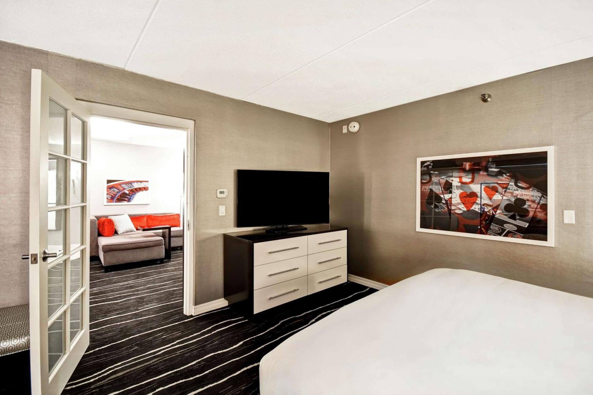 Doubletree By Hilton Deadwood At Cadillac Jack'S Экстерьер фото