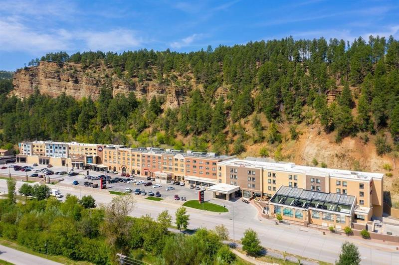 Doubletree By Hilton Deadwood At Cadillac Jack'S Экстерьер фото